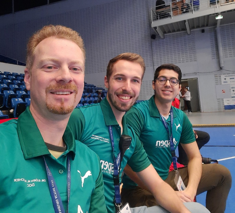 Grün-Weiße Hockeypsieler bei der Hallenhockey-EM