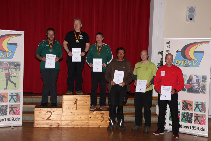 Erfolgreicher Abschluss der Hallensaison für Paderborner Bogensportler