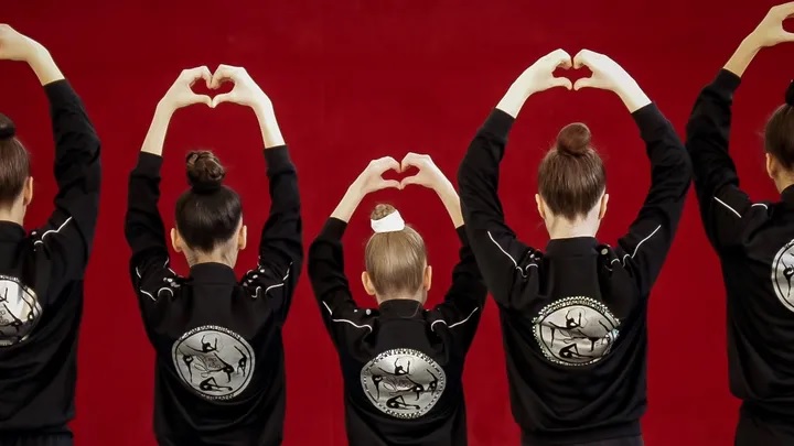 Spendenaktion: neue Teppiche für unsere Rhythmischen Sportgymnastinnen