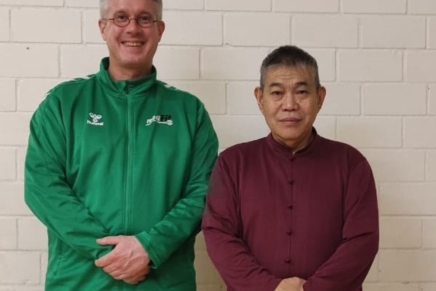 mediFit-Trainer André Dawson besucht Qigong-Seminar bei Großmeister Shen Xijing in Bremen